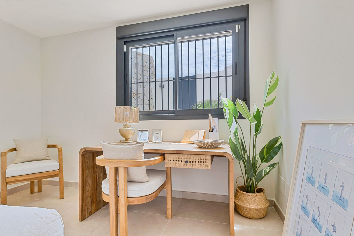 4 Bed Townhouse for sale in Benalmadena Costa Del Sol, Málaga, Spain