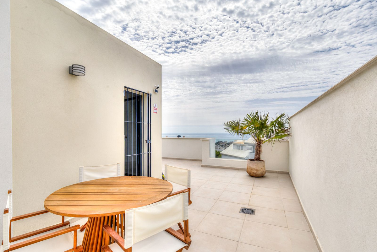 4 Bed Townhouse for sale in Benalmadena Costa Del Sol, Málaga, Spain