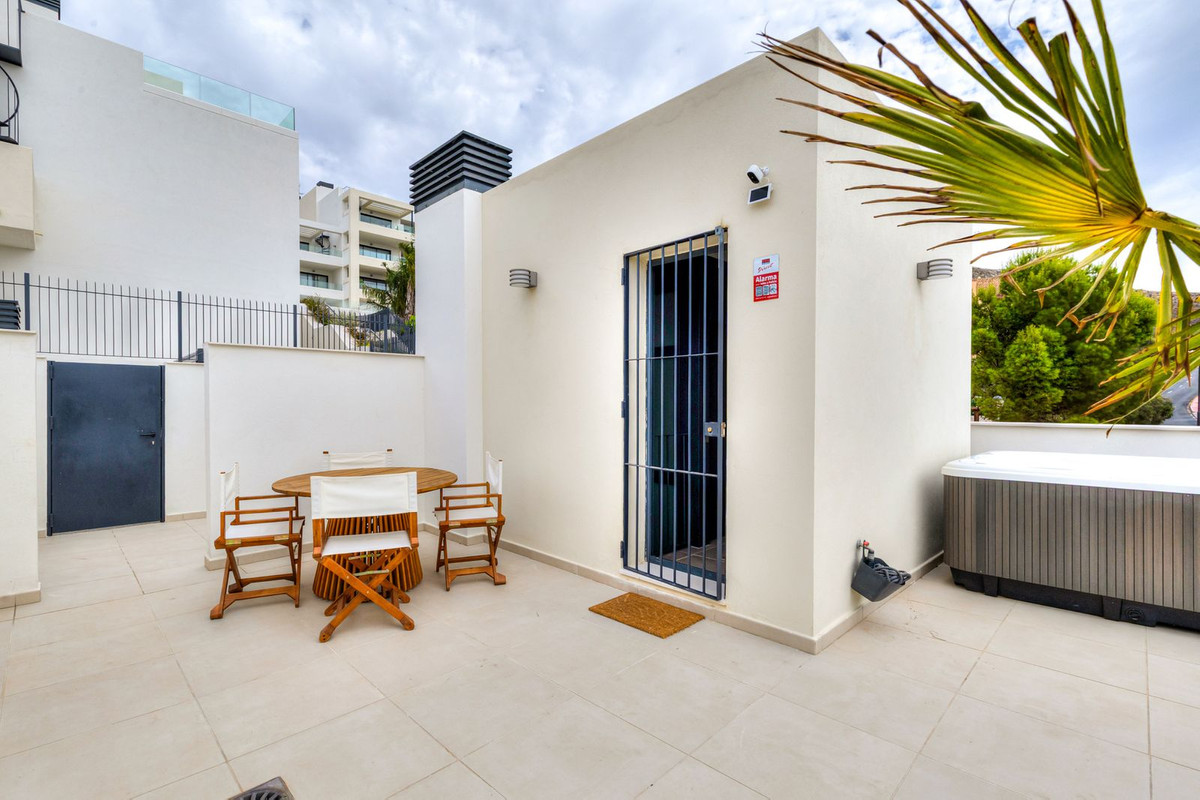 4 Bed Townhouse for sale in Benalmadena Costa Del Sol, Málaga, Spain