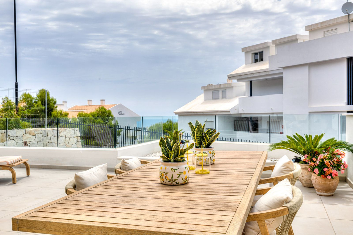 4 Bed Townhouse for sale in Benalmadena Costa Del Sol, Málaga, Spain