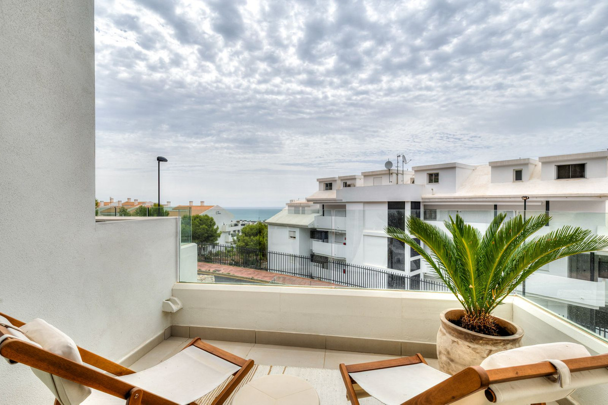 4 Bed Townhouse for sale in Benalmadena Costa Del Sol, Málaga, Spain
