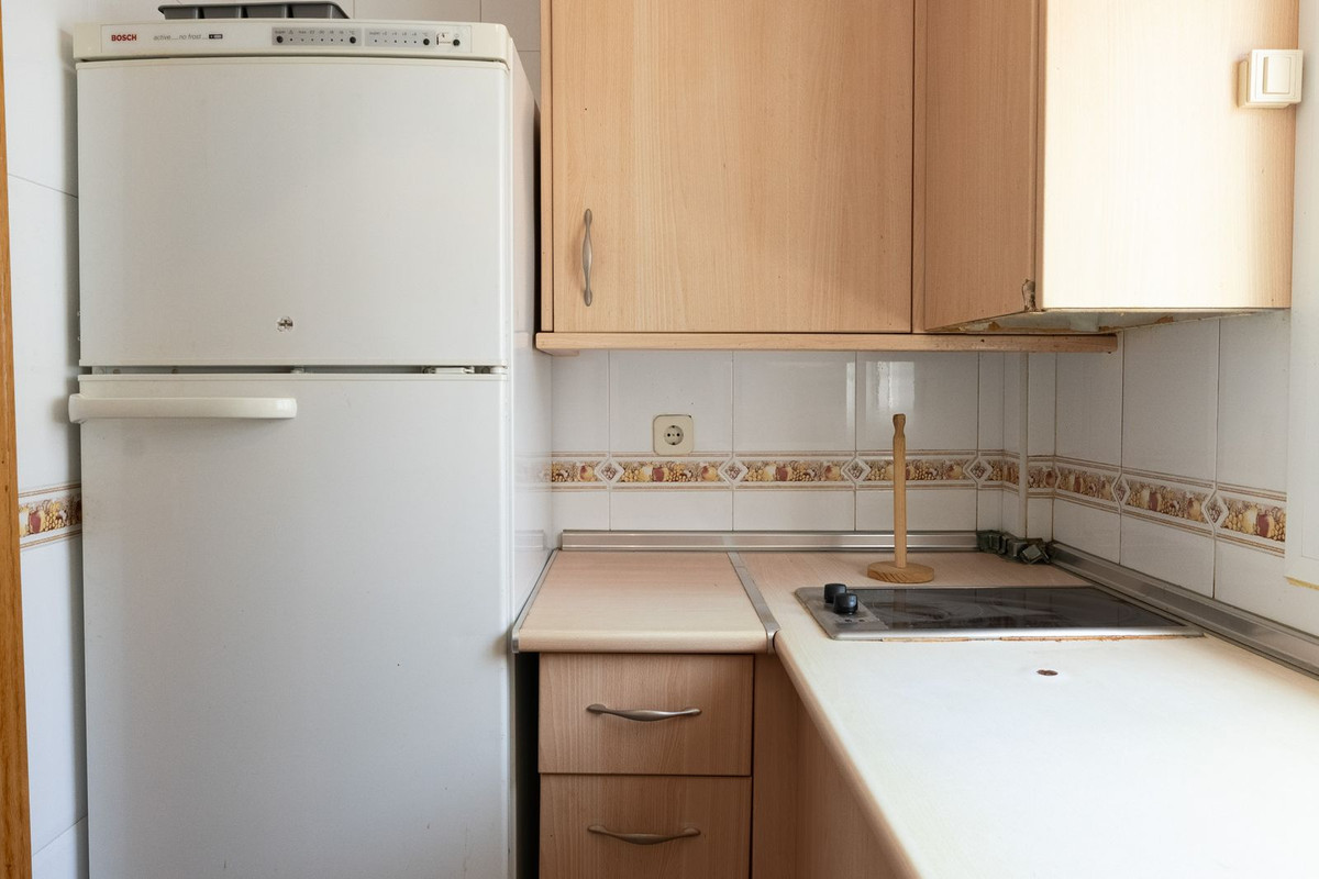 2 Bed Apartment for sale in Benahavís Costa Del Sol, Málaga, Spain