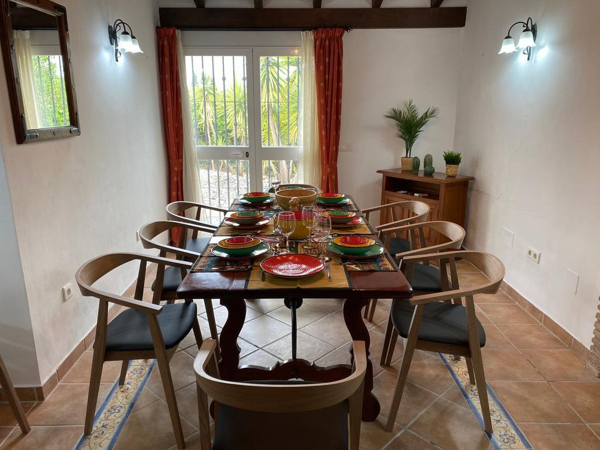 Se vende Finca - Cortijo de 4 dormitorios en Costa Del Sol, Málaga, España