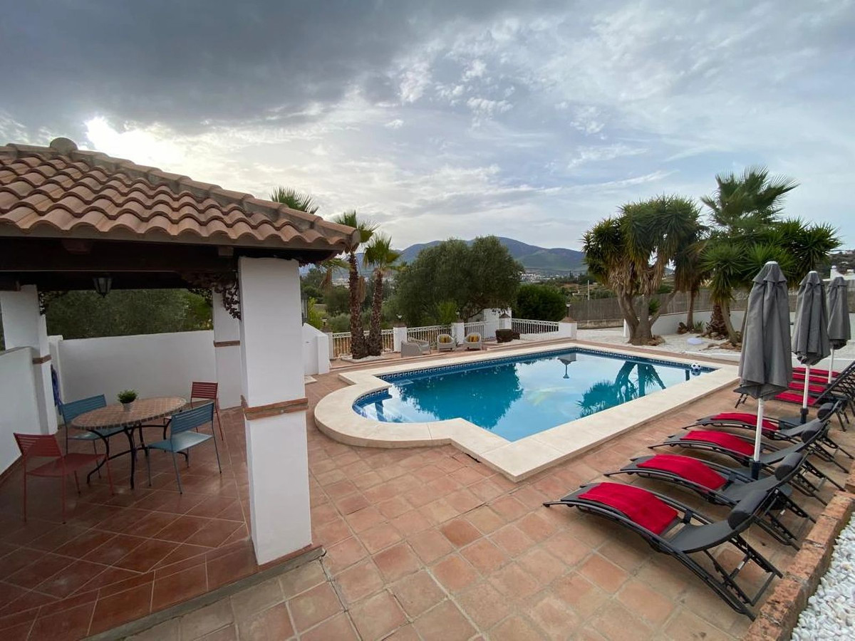 Se vende Finca - Cortijo de 4 dormitorios en Costa Del Sol, Málaga, España