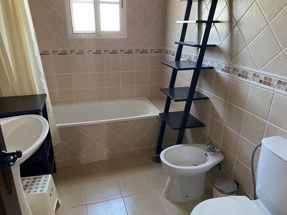 Se vende Finca - Cortijo de 4 dormitorios en Costa Del Sol, Málaga, España