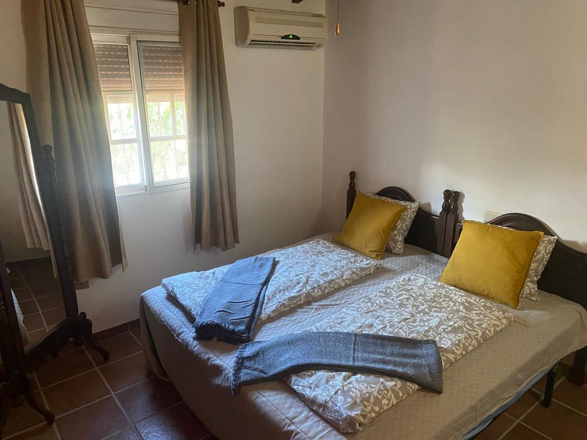 Se vende Finca - Cortijo de 4 dormitorios en Costa Del Sol, Málaga, España