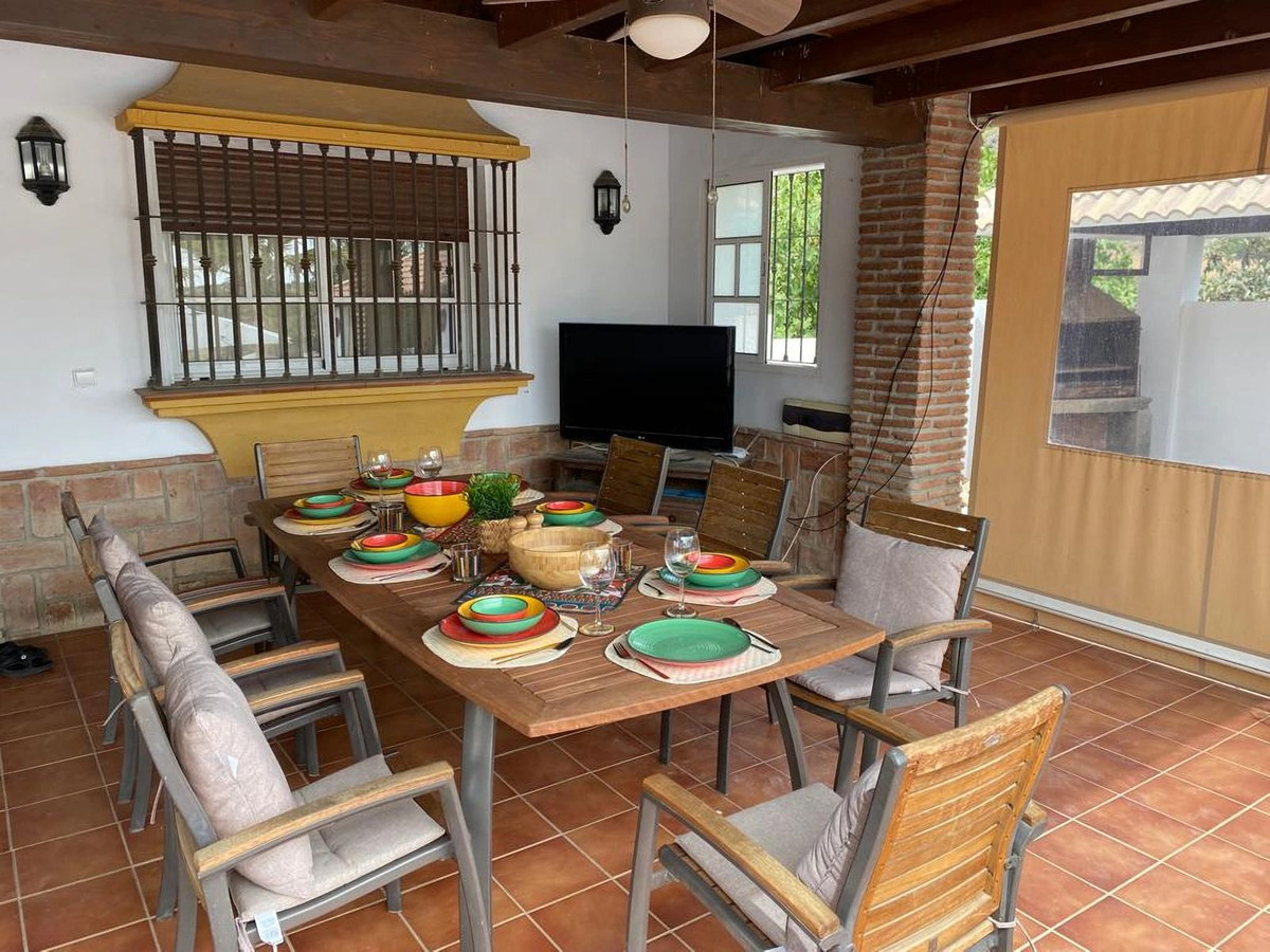 Se vende Finca - Cortijo de 4 dormitorios en Costa Del Sol, Málaga, España