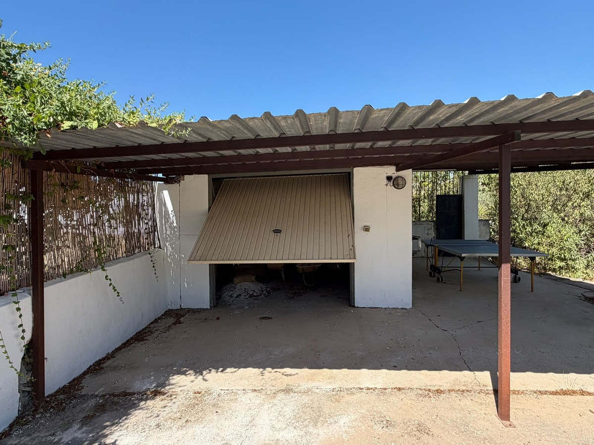 Se vende Finca - Cortijo de 4 dormitorios en Costa Del Sol, Málaga, España