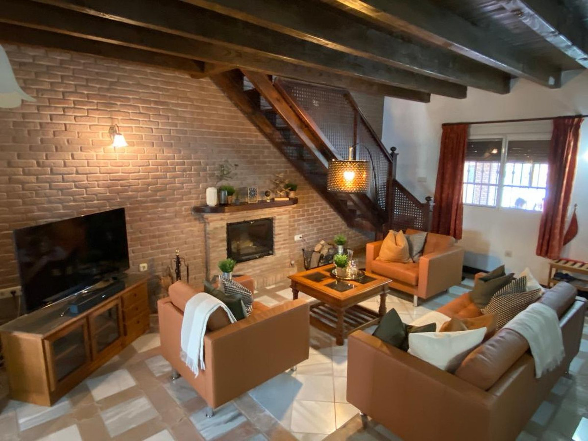 Se vende Finca - Cortijo de 4 dormitorios en Costa Del Sol, Málaga, España