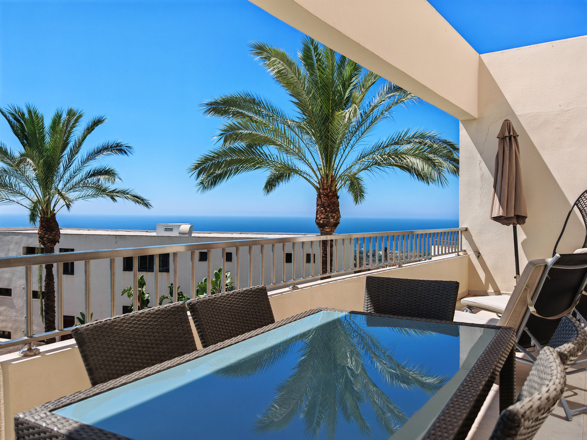 Se vende Apartamento Planta Media de 3 dormitorios en Costa Del Sol, Málaga, España