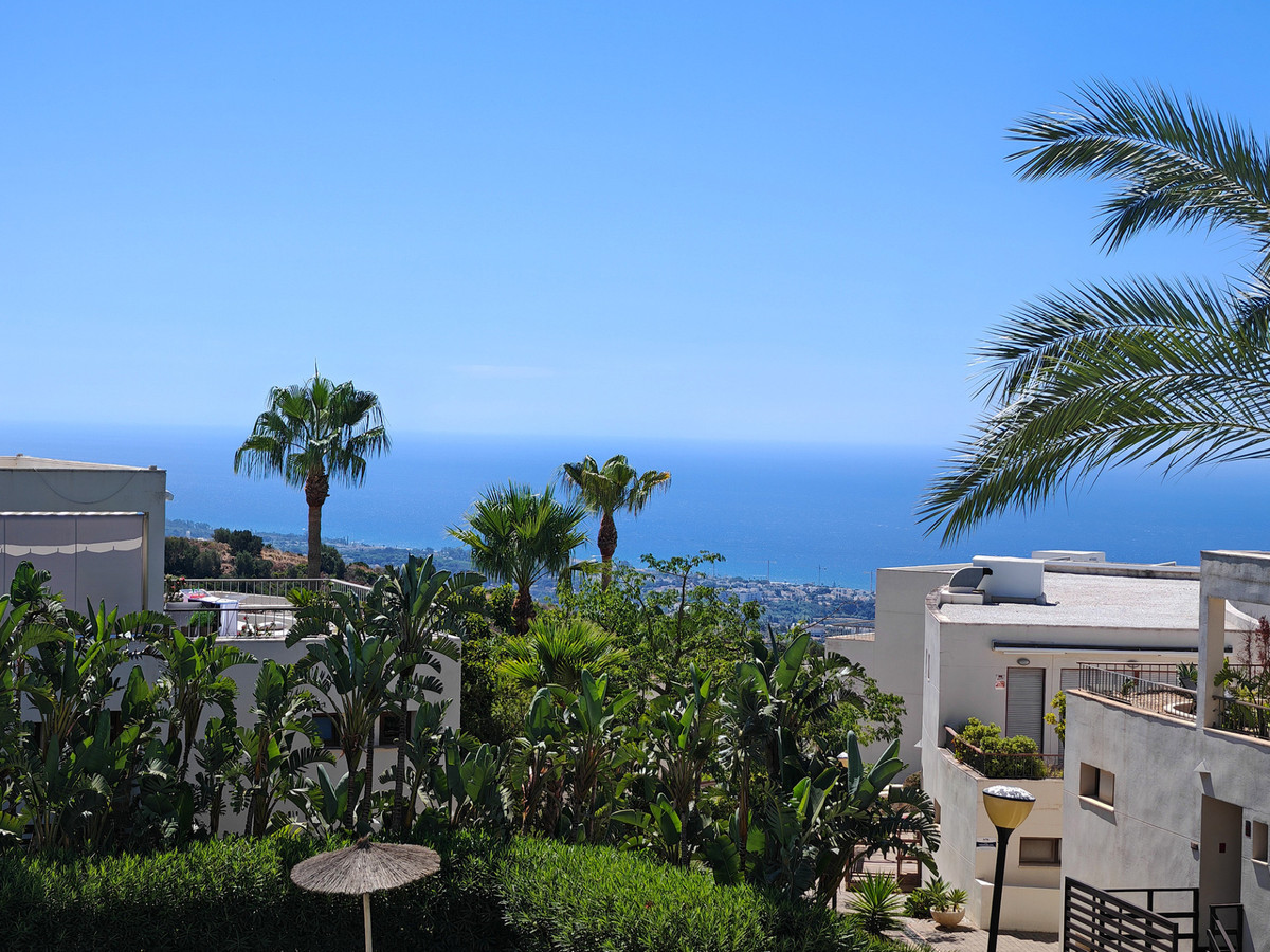 Se vende Apartamento Planta Media de 3 dormitorios en Costa Del Sol, Málaga, España