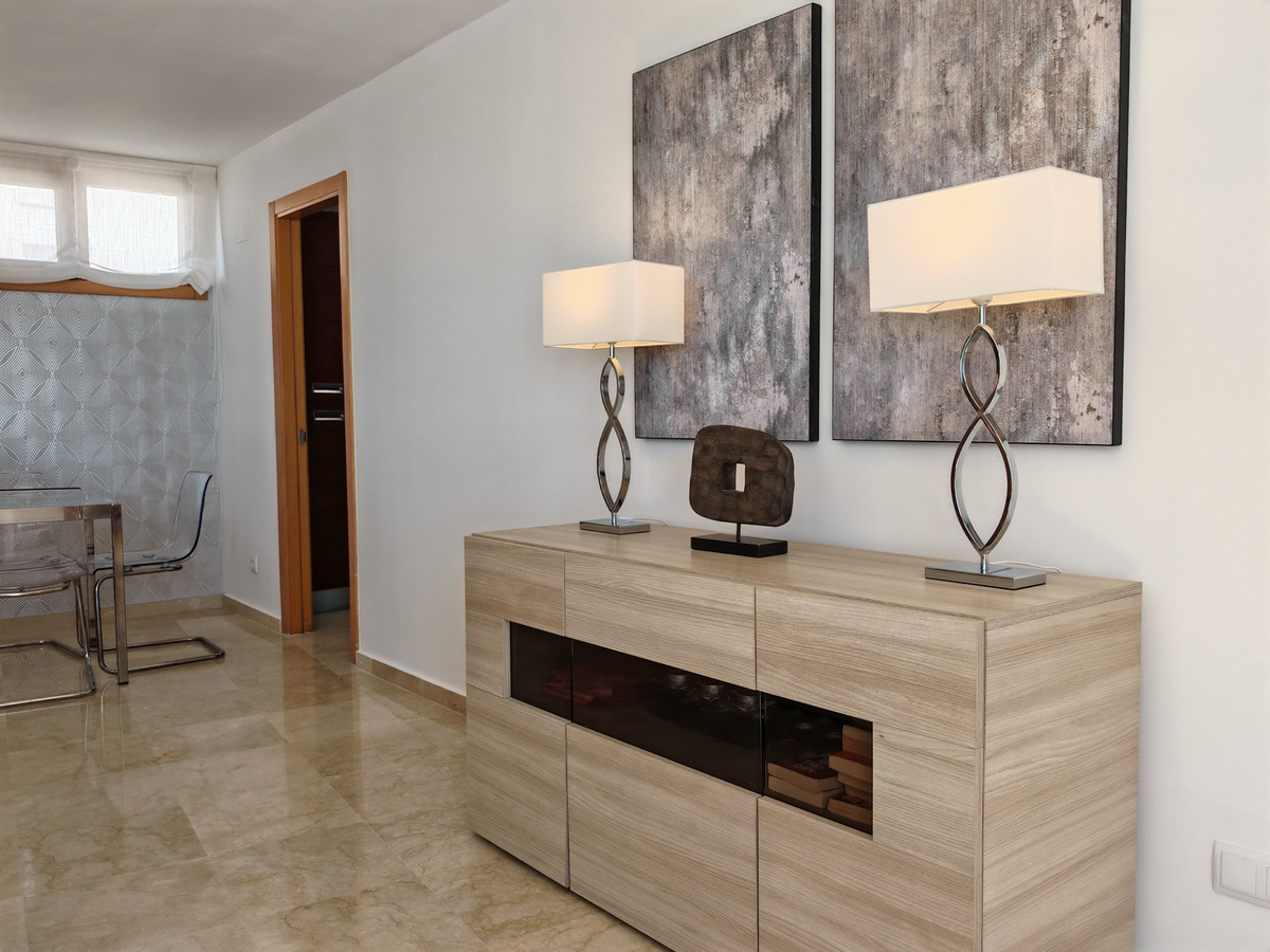 Se vende Apartamento Planta Media de 3 dormitorios en Costa Del Sol, Málaga, España