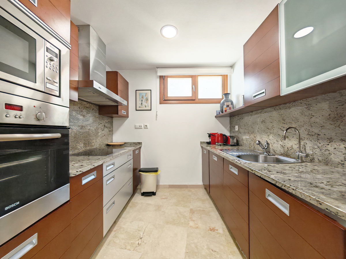 Se vende Apartamento Planta Media de 3 dormitorios en Costa Del Sol, Málaga, España