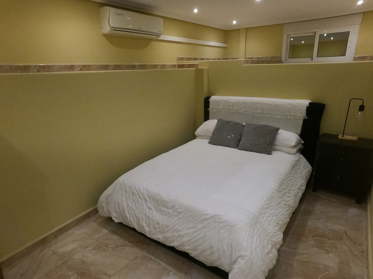 5 Bed Townhouse for sale in Algorfa Costa Blanca, Alicante, Spain