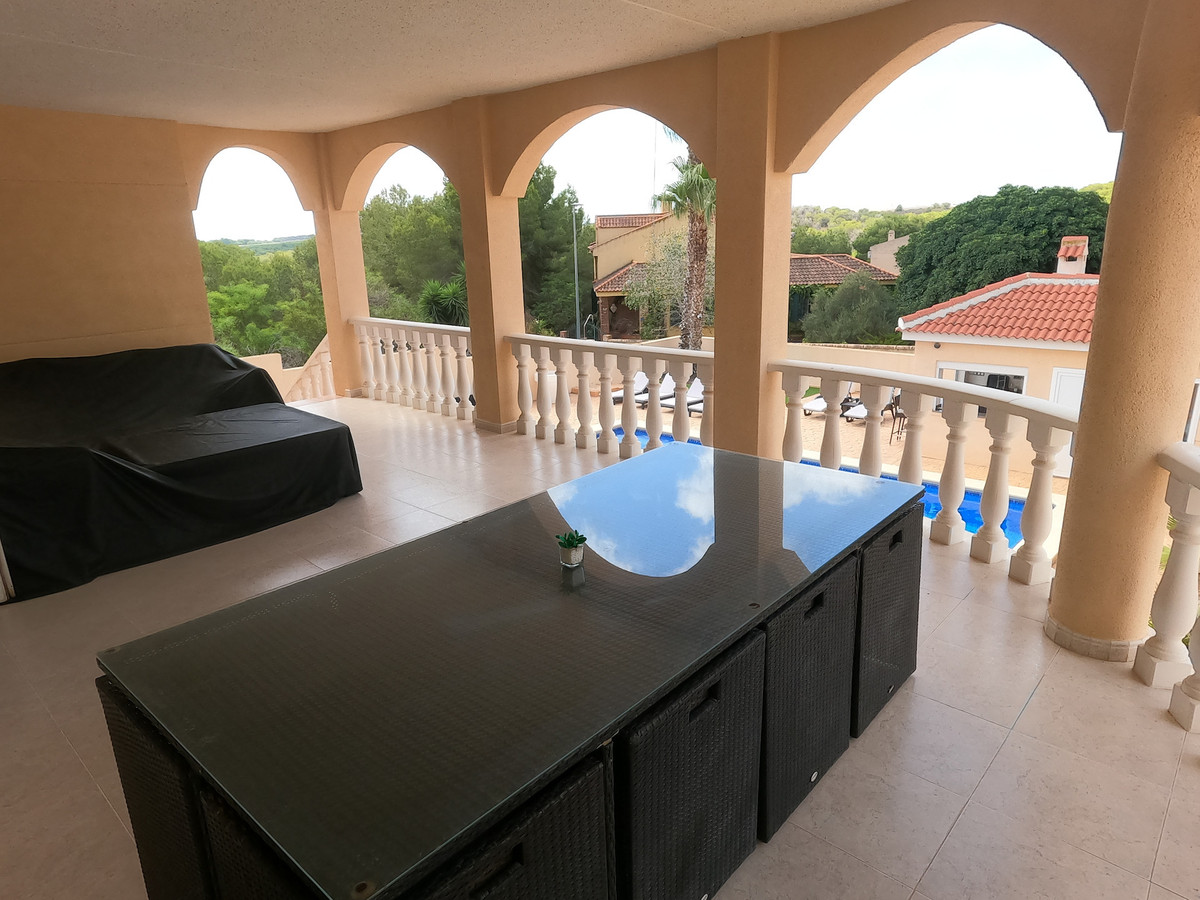 5 Bed Townhouse for sale in Algorfa Costa Blanca, Alicante, Spain