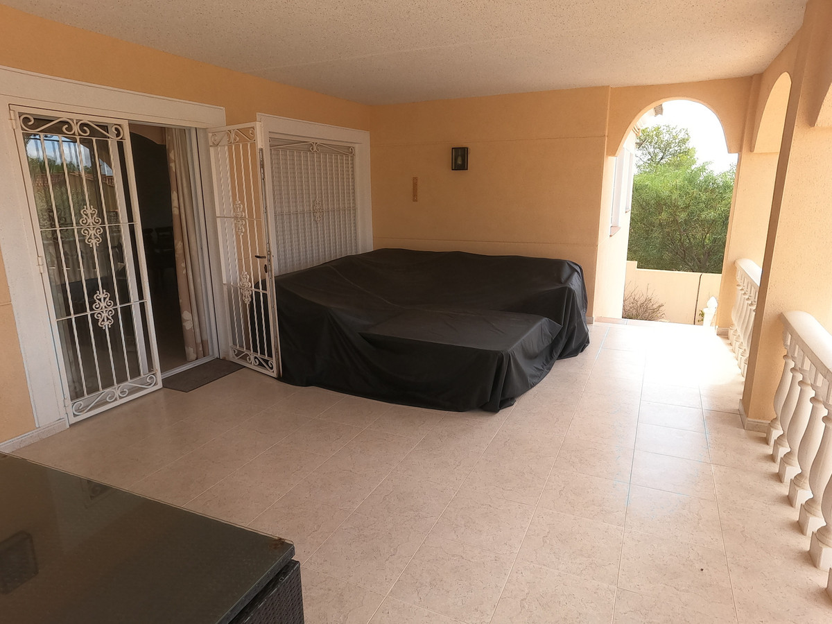 5 Bed Townhouse for sale in Algorfa Costa Blanca, Alicante, Spain