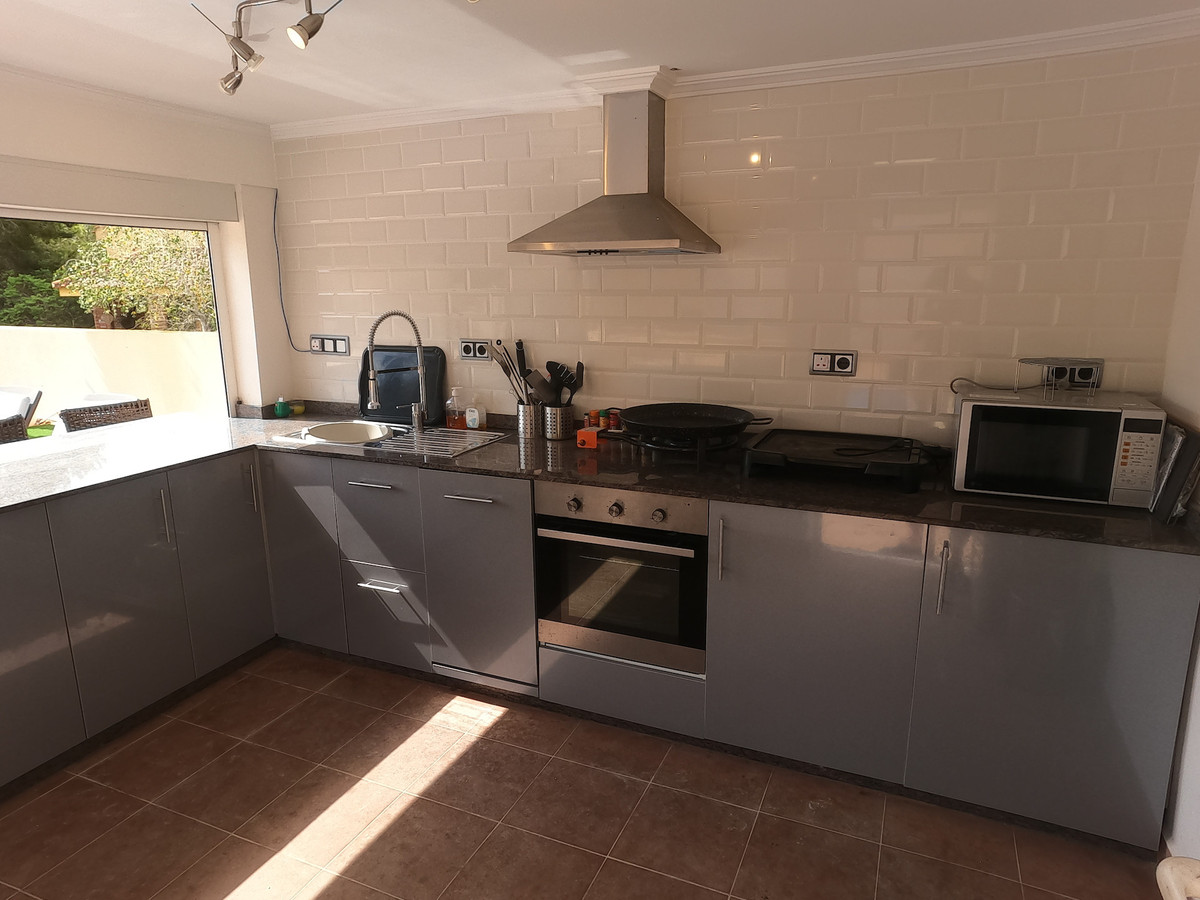 5 Bed Townhouse for sale in Algorfa Costa Blanca, Alicante, Spain