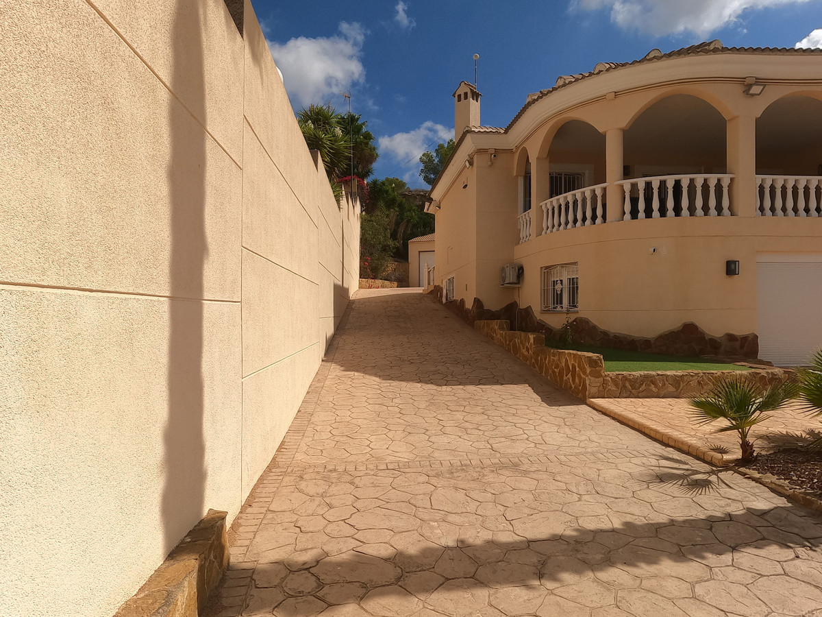5 Bed Townhouse for sale in Algorfa Costa Blanca, Alicante, Spain