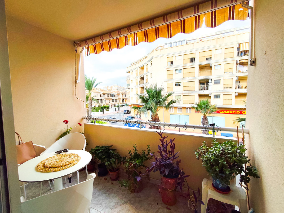 Se vende Apartamento Planta Baja de 2 dormitorios en Costa Blanca, Alicante, España
