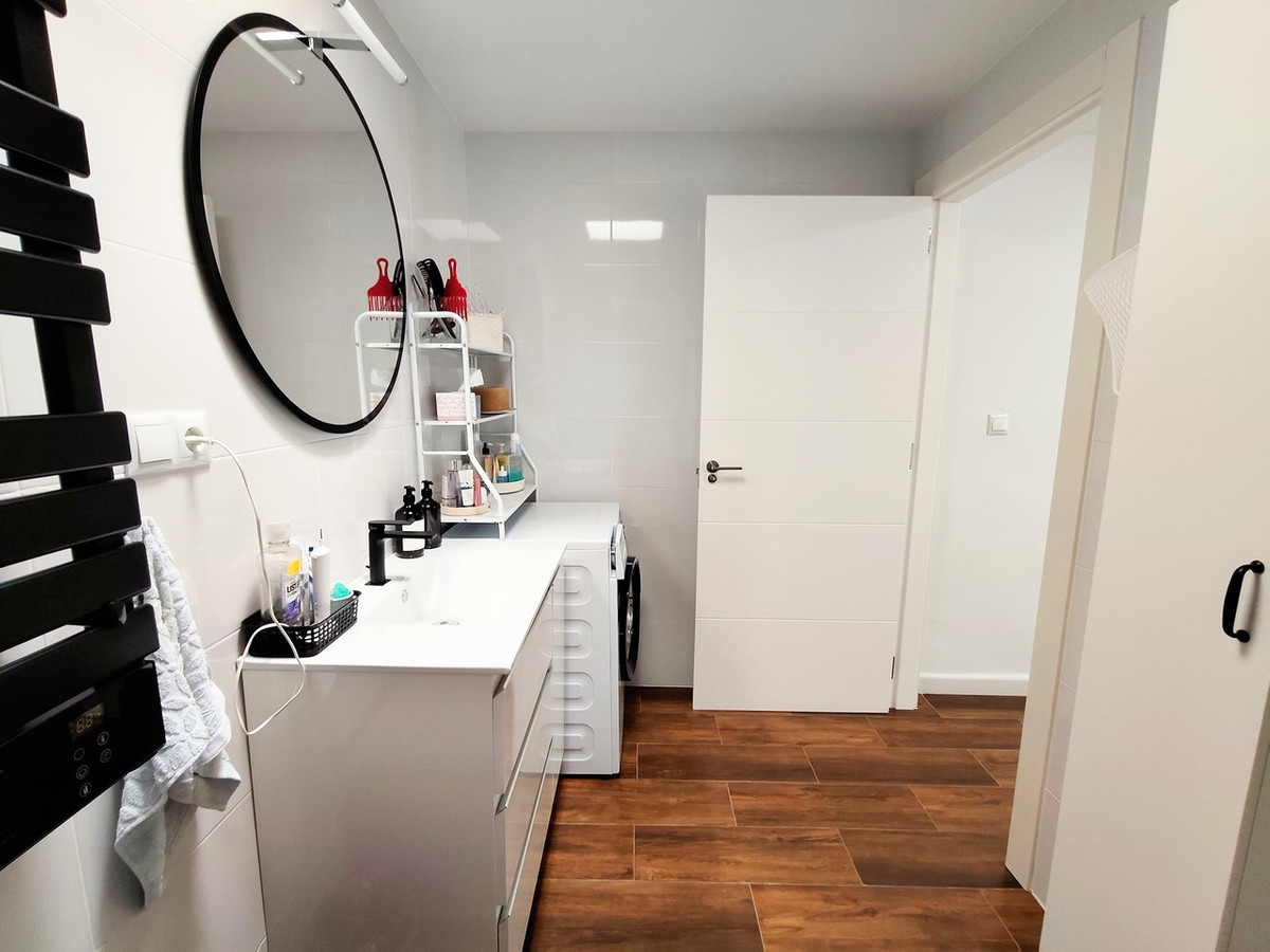 1 Bed Townhouse for sale in Torrevieja Costa Blanca, Alicante, Spain