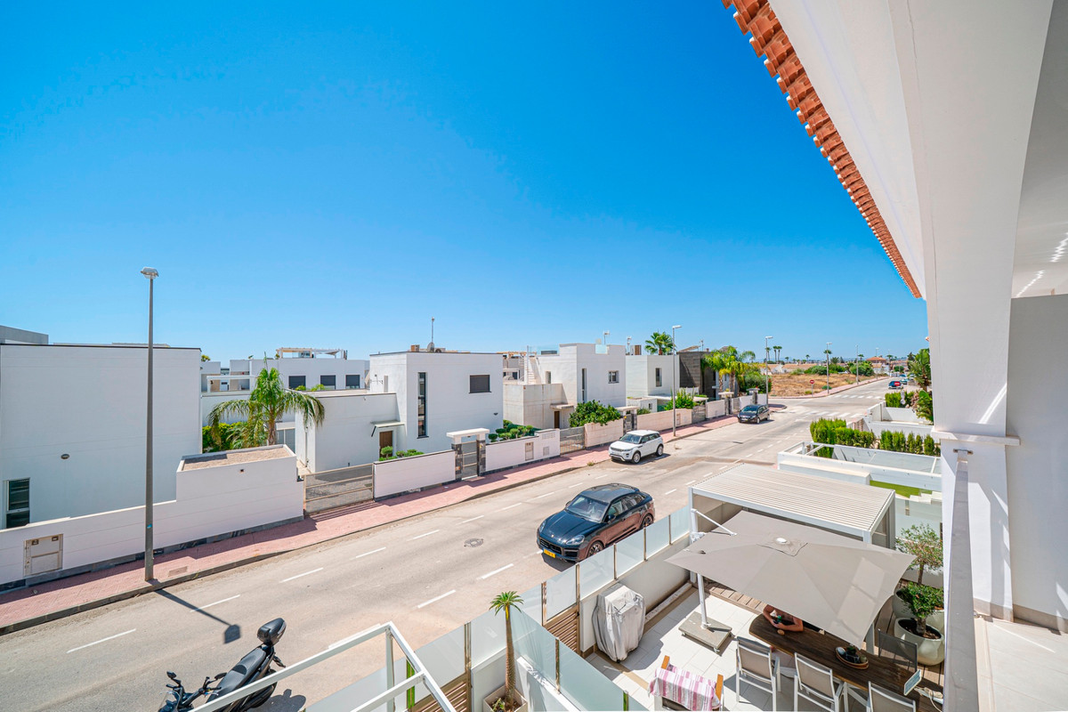 2 Bed Apartment for sale in Ciudad Quesada Costa Blanca, Alicante, Spain