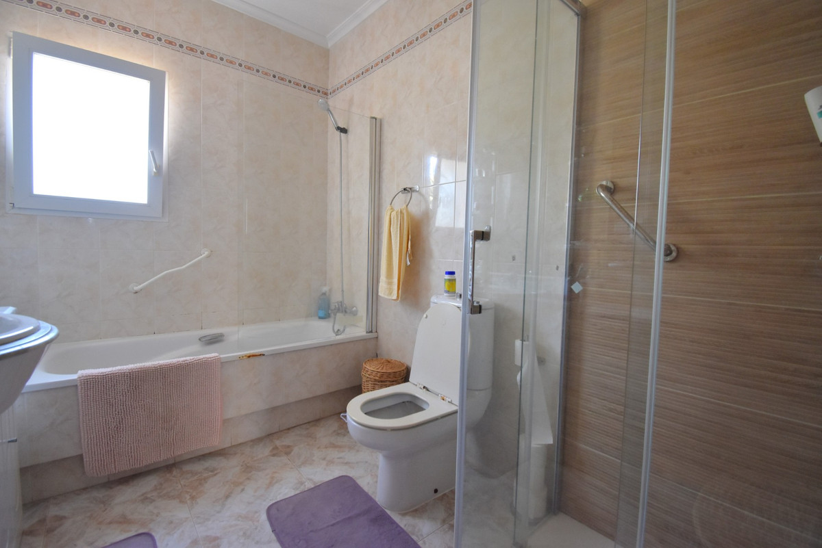 4 Bed Townhouse for sale in Playa Flamenca Costa Blanca, Alicante, Spain