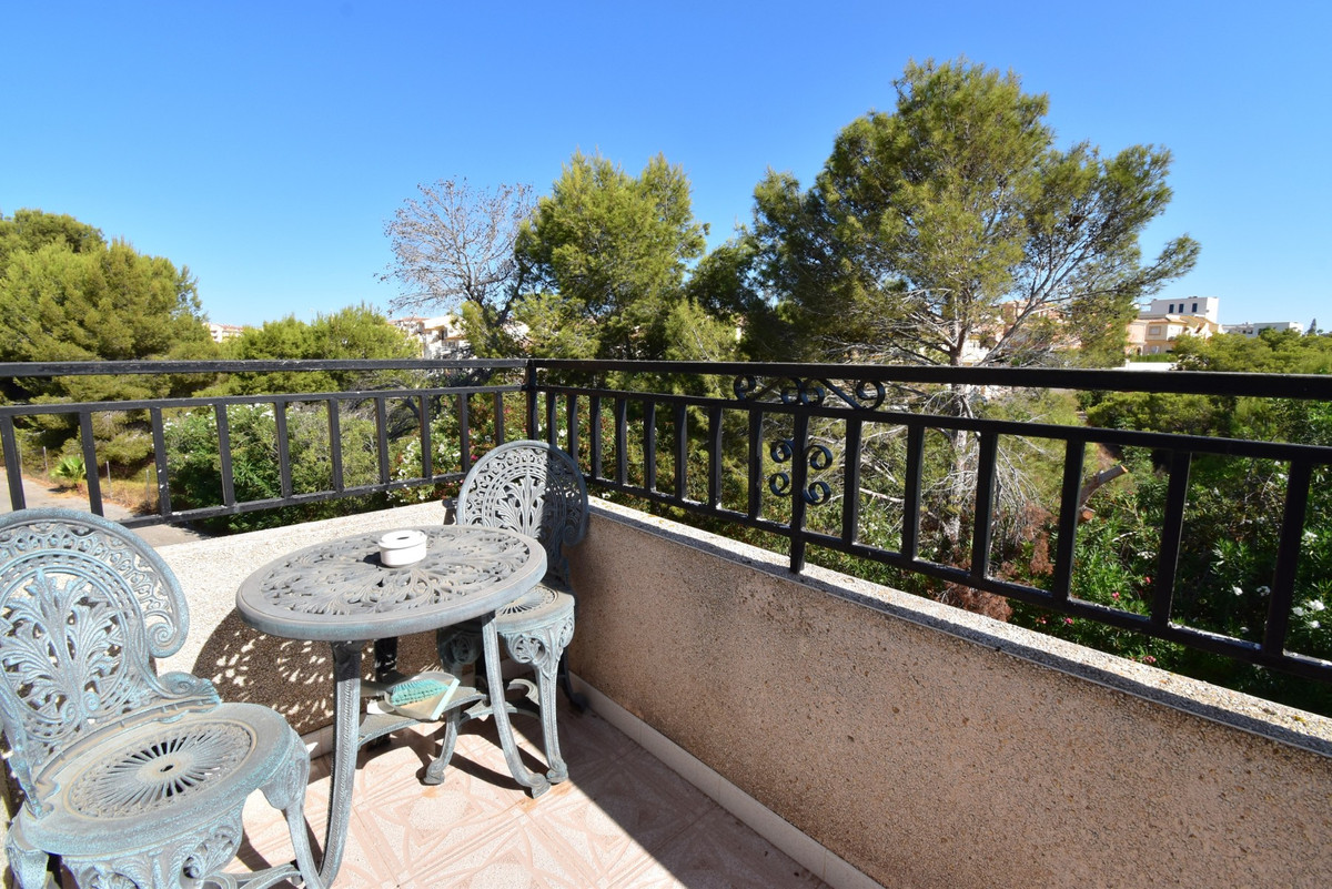 4 Bed Townhouse for sale in Playa Flamenca Costa Blanca, Alicante, Spain