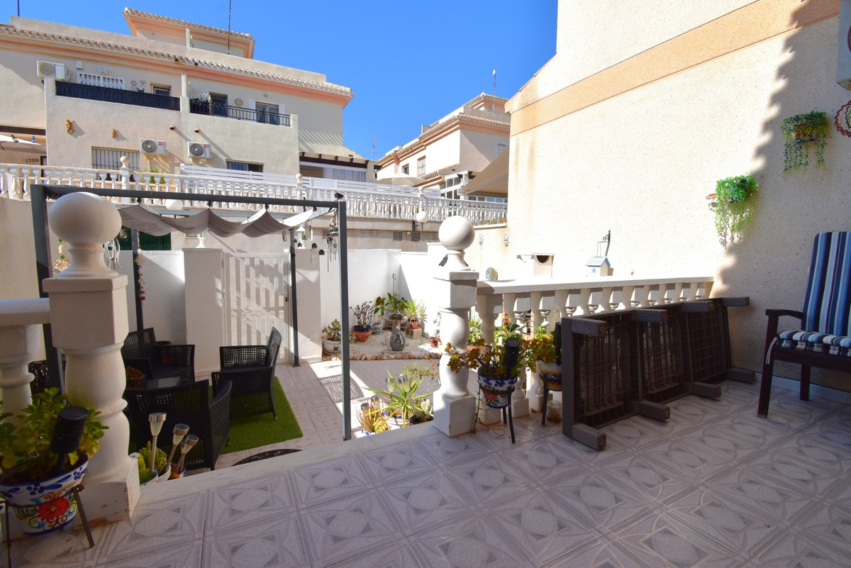 4 Bed Townhouse for sale in Playa Flamenca Costa Blanca, Alicante, Spain