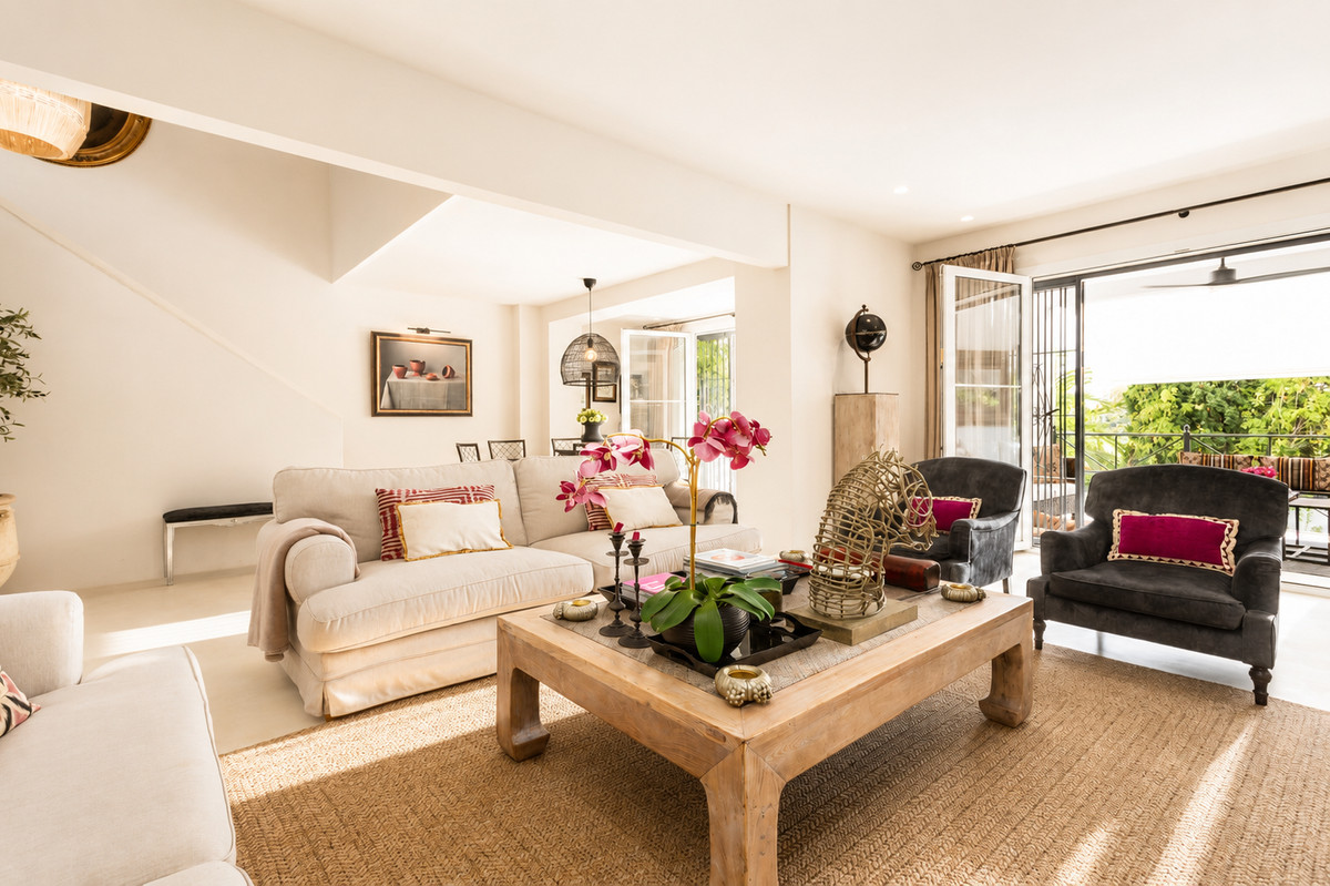 6 Bed Townhouse for sale in Guadalmina Alta Costa Del Sol, Málaga, Spain