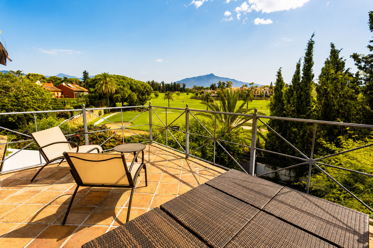6 Bed Townhouse for sale in Guadalmina Alta Costa Del Sol, Málaga, Spain