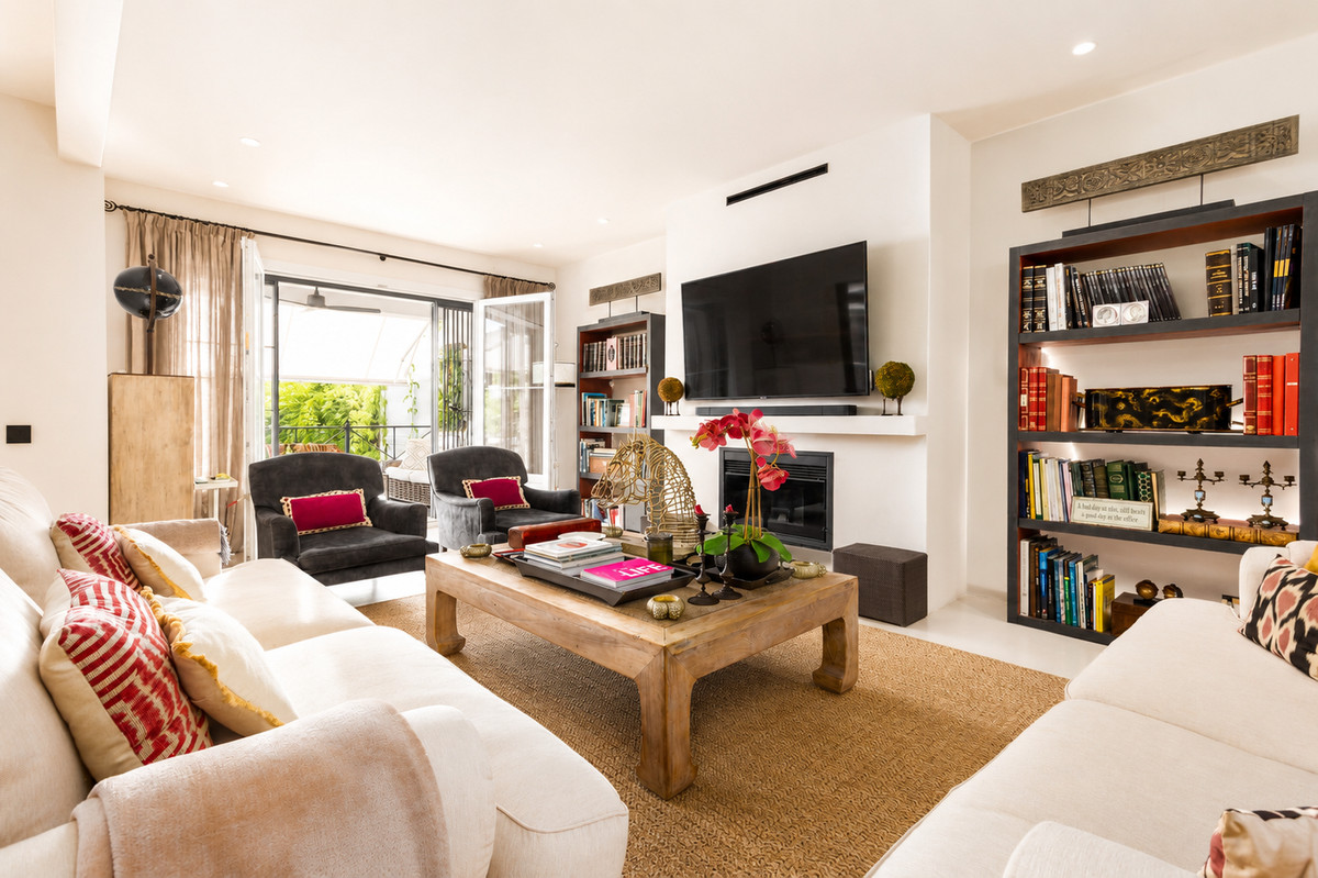 6 Bed Townhouse for sale in Guadalmina Alta Costa Del Sol, Málaga, Spain