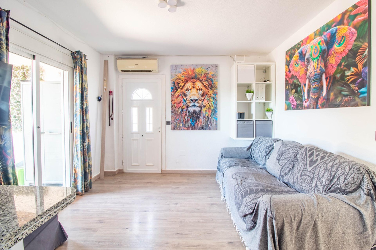 2 Bed Townhouse for sale in Cabo Roig Costa Blanca, Alicante, Spain