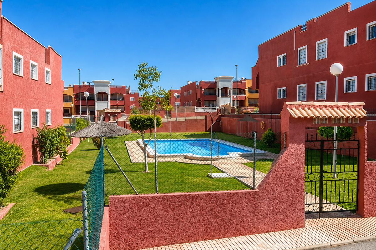 2 Bed Townhouse for sale in Torrevieja Costa Blanca, Alicante, Spain