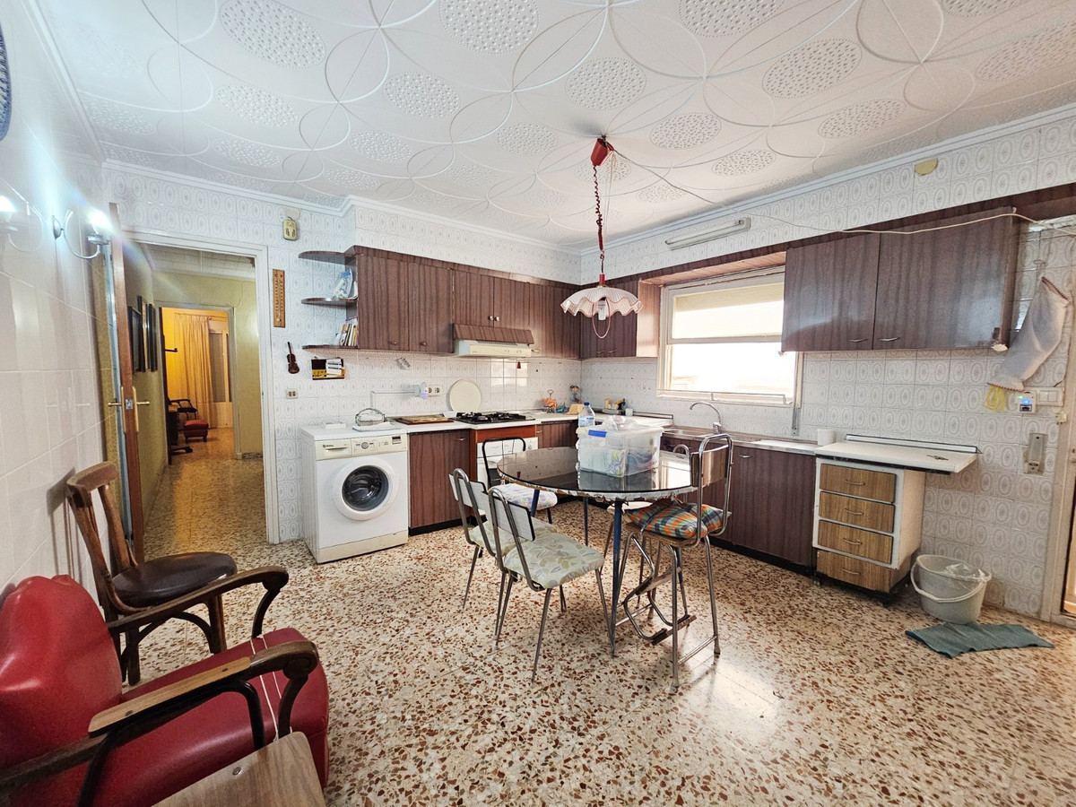Se vende Edificio residencial de 7 dormitorios en Costa Blanca, Alicante, España