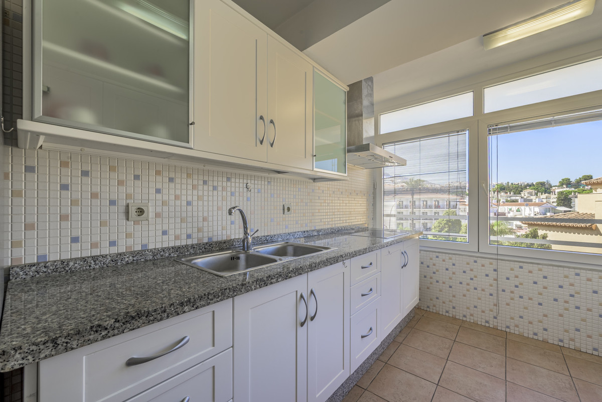 1 Bed Apartment for sale in La Carihuela Costa Del Sol, Málaga, Spain