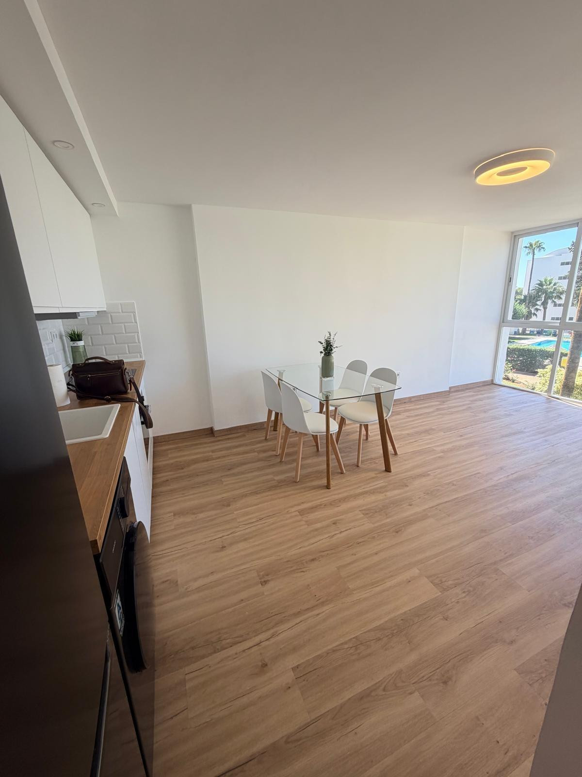 2 Bed Apartment for sale in Benalmadena Costa Del Sol, Málaga, Spain