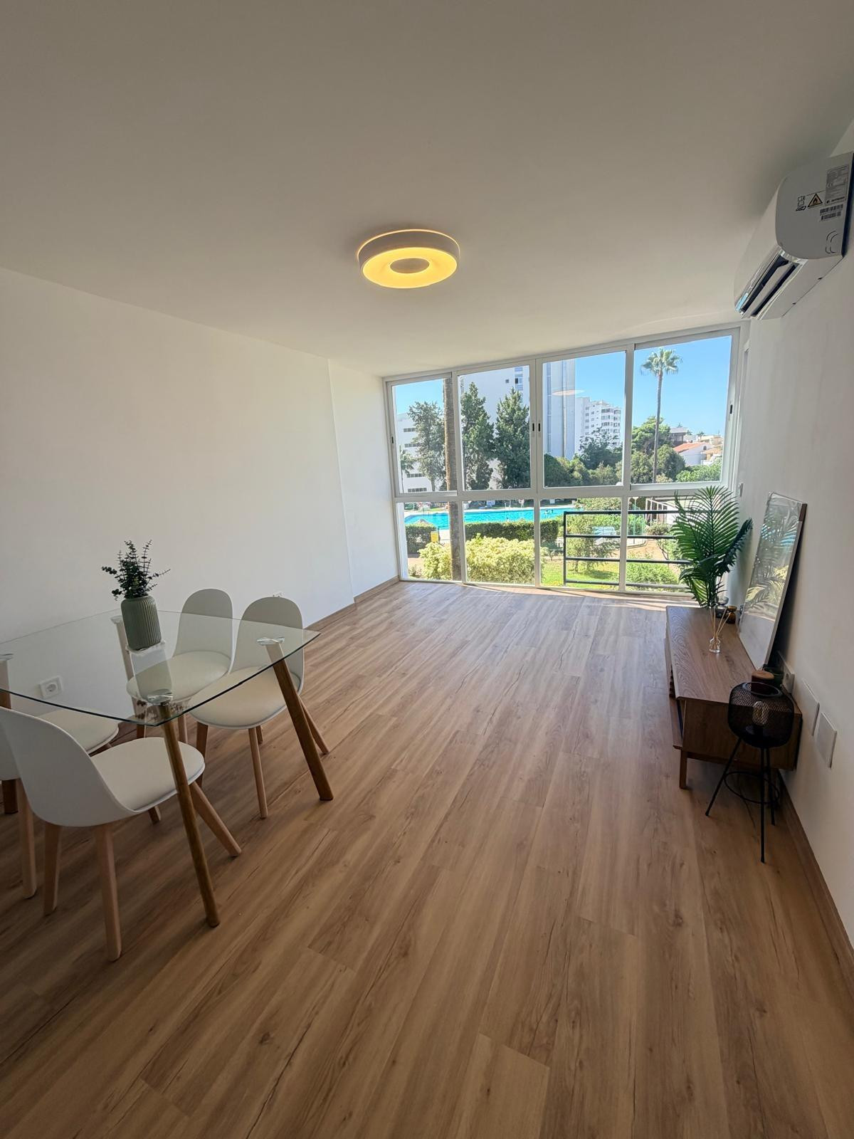 2 Bed Apartment for sale in Benalmadena Costa Del Sol, Málaga, Spain