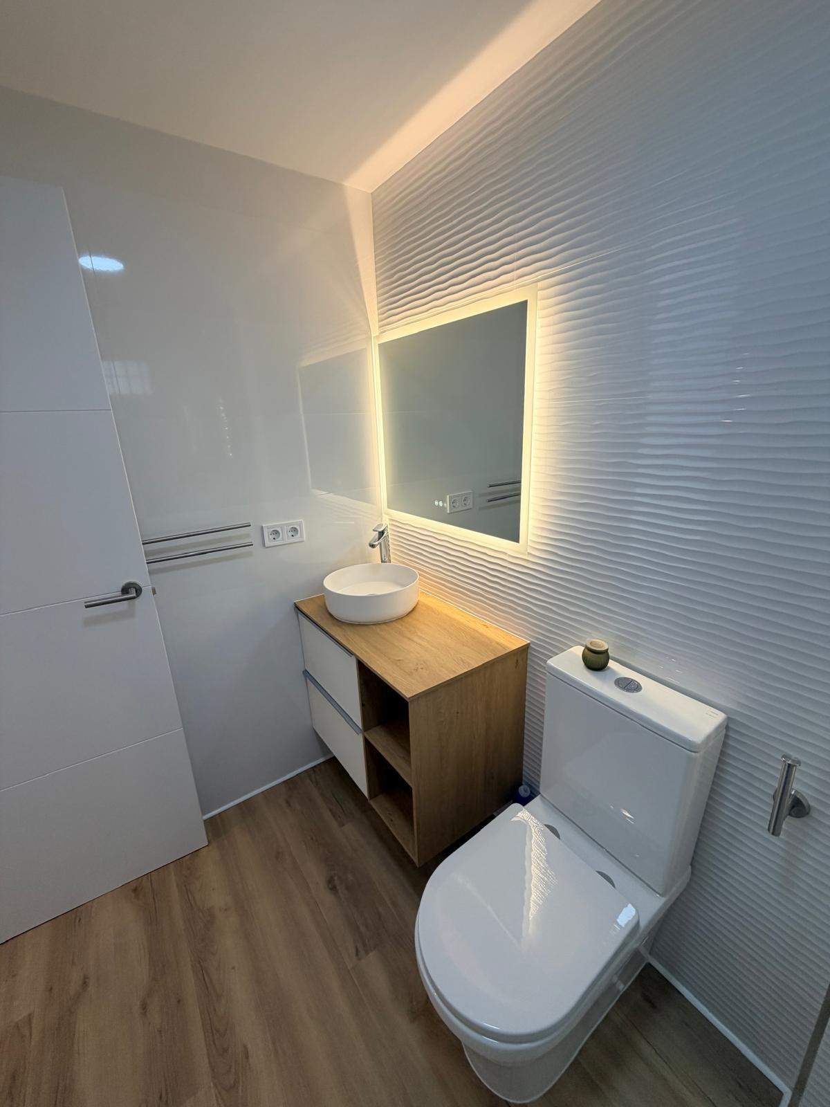 2 Bed Apartment for sale in Benalmadena Costa Del Sol, Málaga, Spain