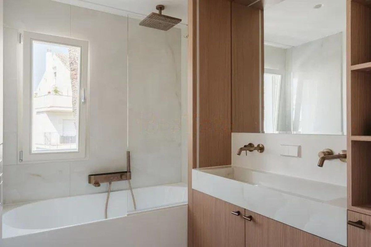 3 Bed Apartment for sale in San Pedro De Alcántara Costa Del Sol, Málaga, Spain