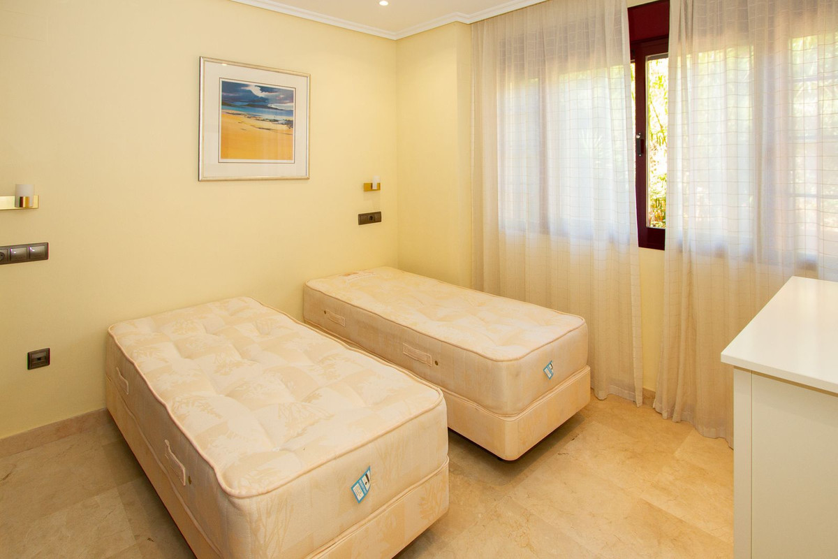 Se vende Apartamento Planta Baja de 2 dormitorios en Costa Del Sol, Málaga, España