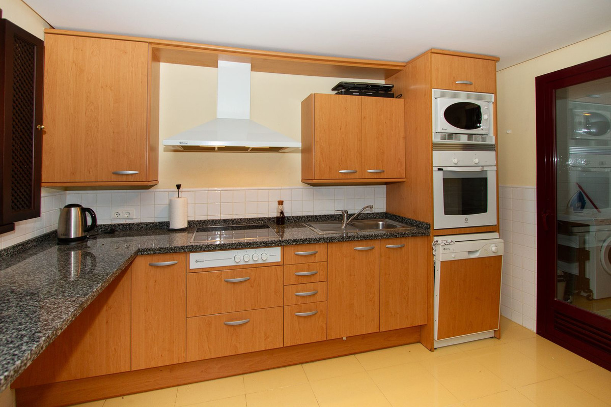Se vende Apartamento Planta Baja de 2 dormitorios en Costa Del Sol, Málaga, España