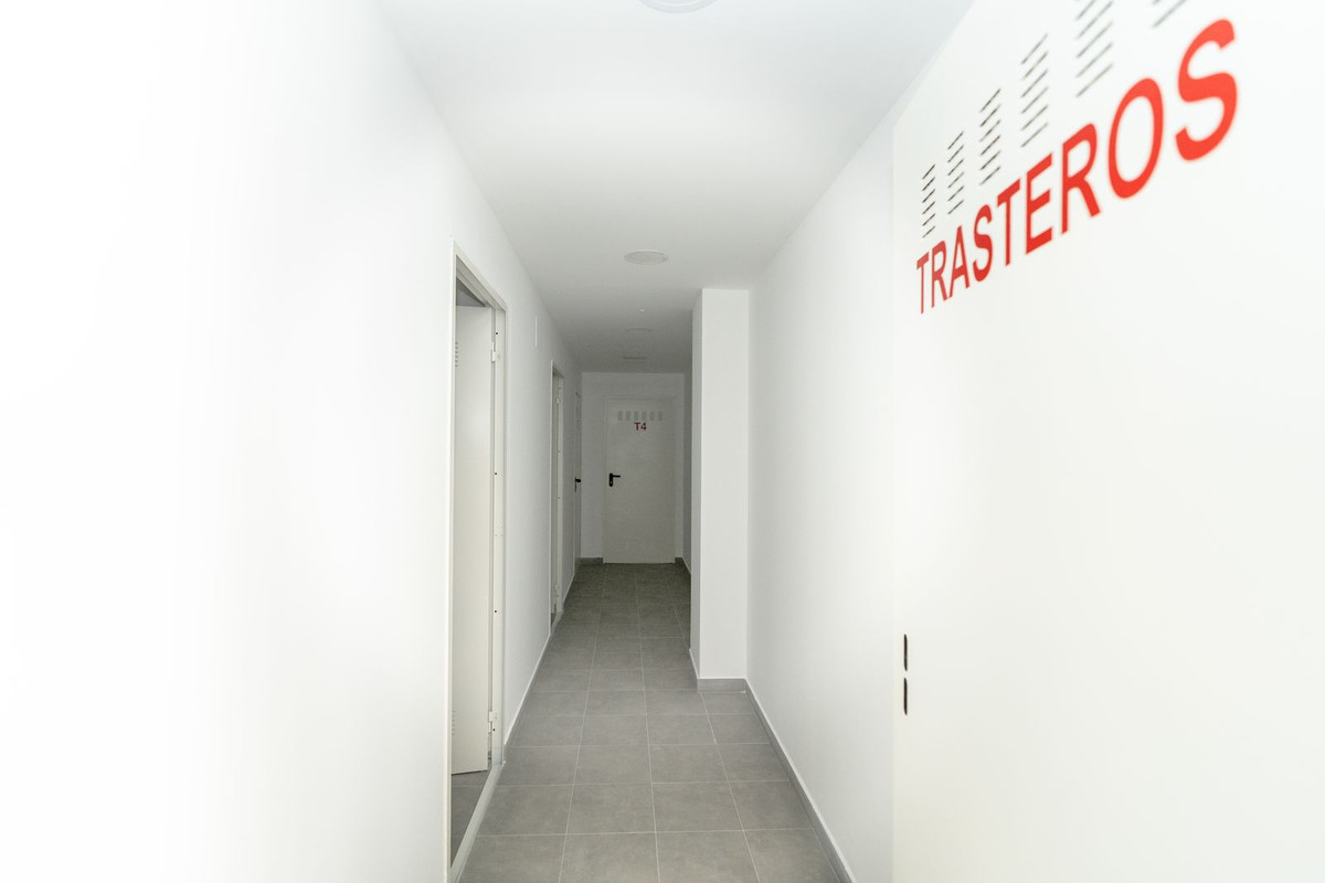 Se vende Apartamento Planta Media de 2 dormitorios en Costa Del Sol, Málaga, España