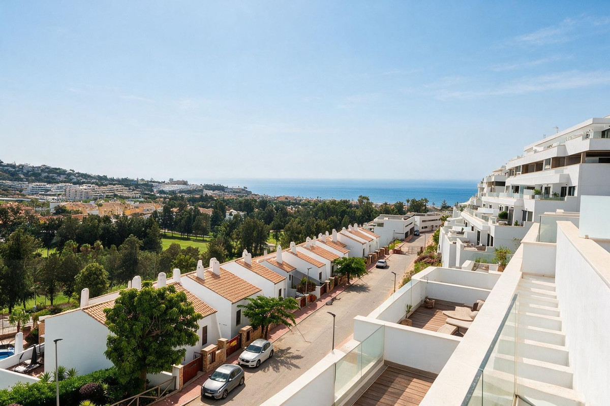 Se vende Apartamento Planta Media de 2 dormitorios en Costa Del Sol, Málaga, España