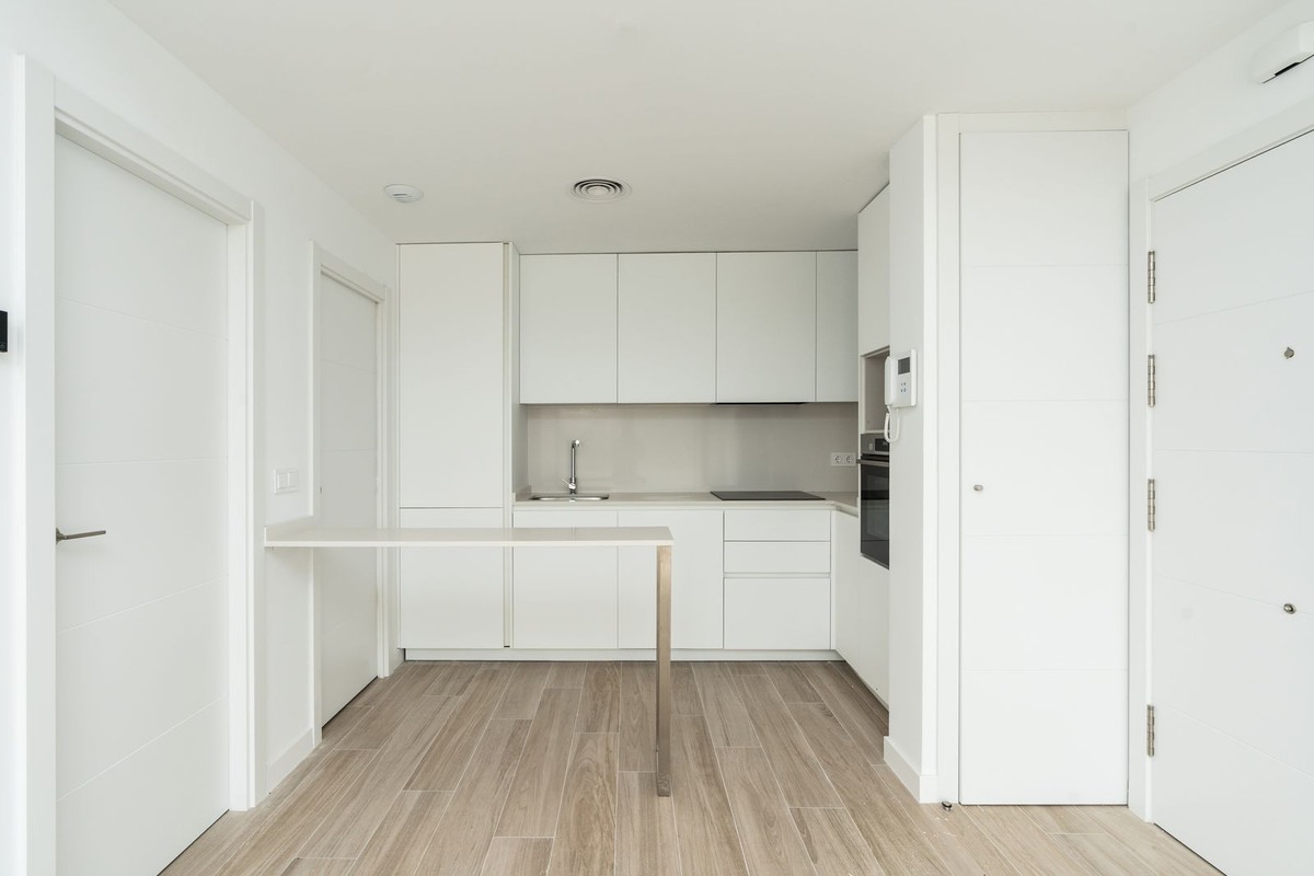 Se vende Apartamento Planta Media de 2 dormitorios en Costa Del Sol, Málaga, España