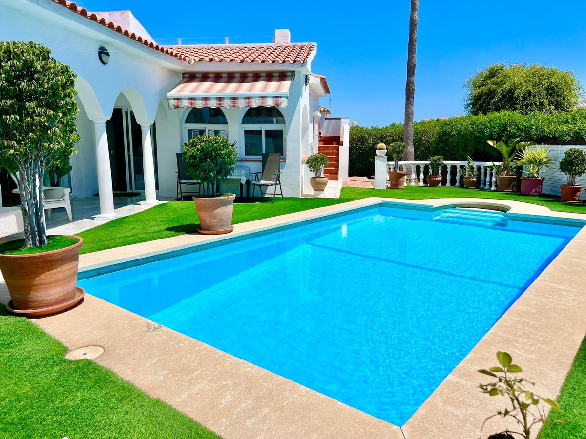 3 Bed Townhouse for sale in El Faro Costa Del Sol, Málaga, Spain