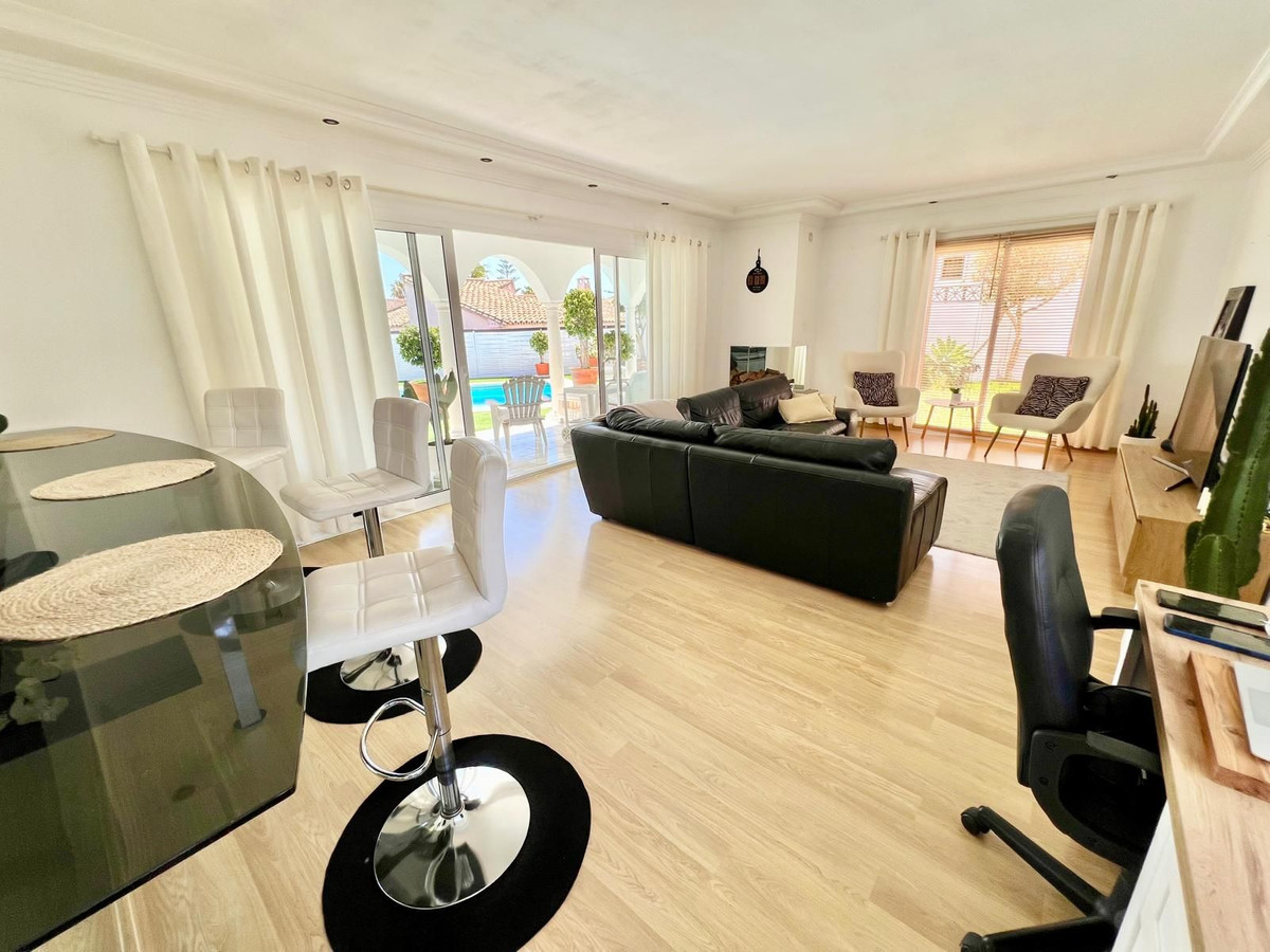 3 Bed Townhouse for sale in El Faro Costa Del Sol, Málaga, Spain