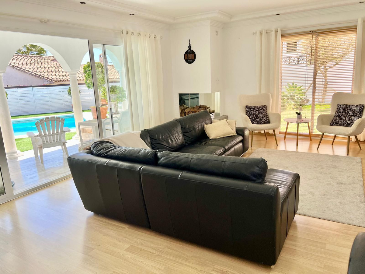 3 Bed Townhouse for sale in El Faro Costa Del Sol, Málaga, Spain
