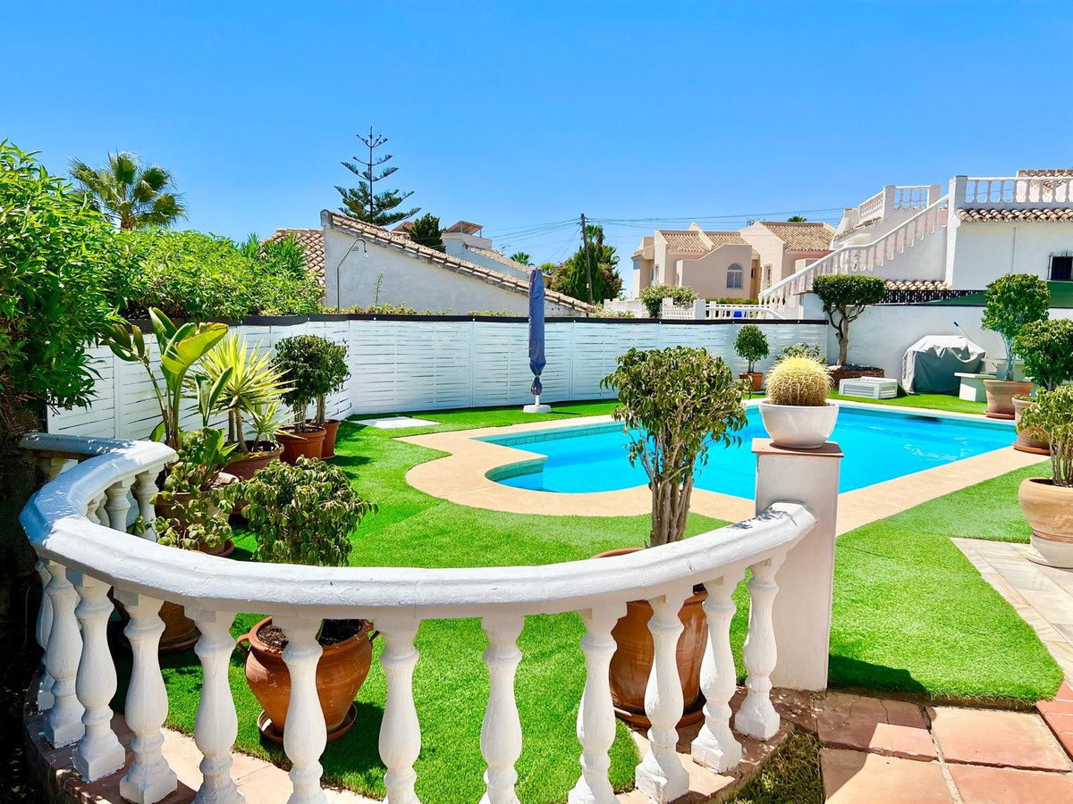 3 Bed Townhouse for sale in El Faro Costa Del Sol, Málaga, Spain