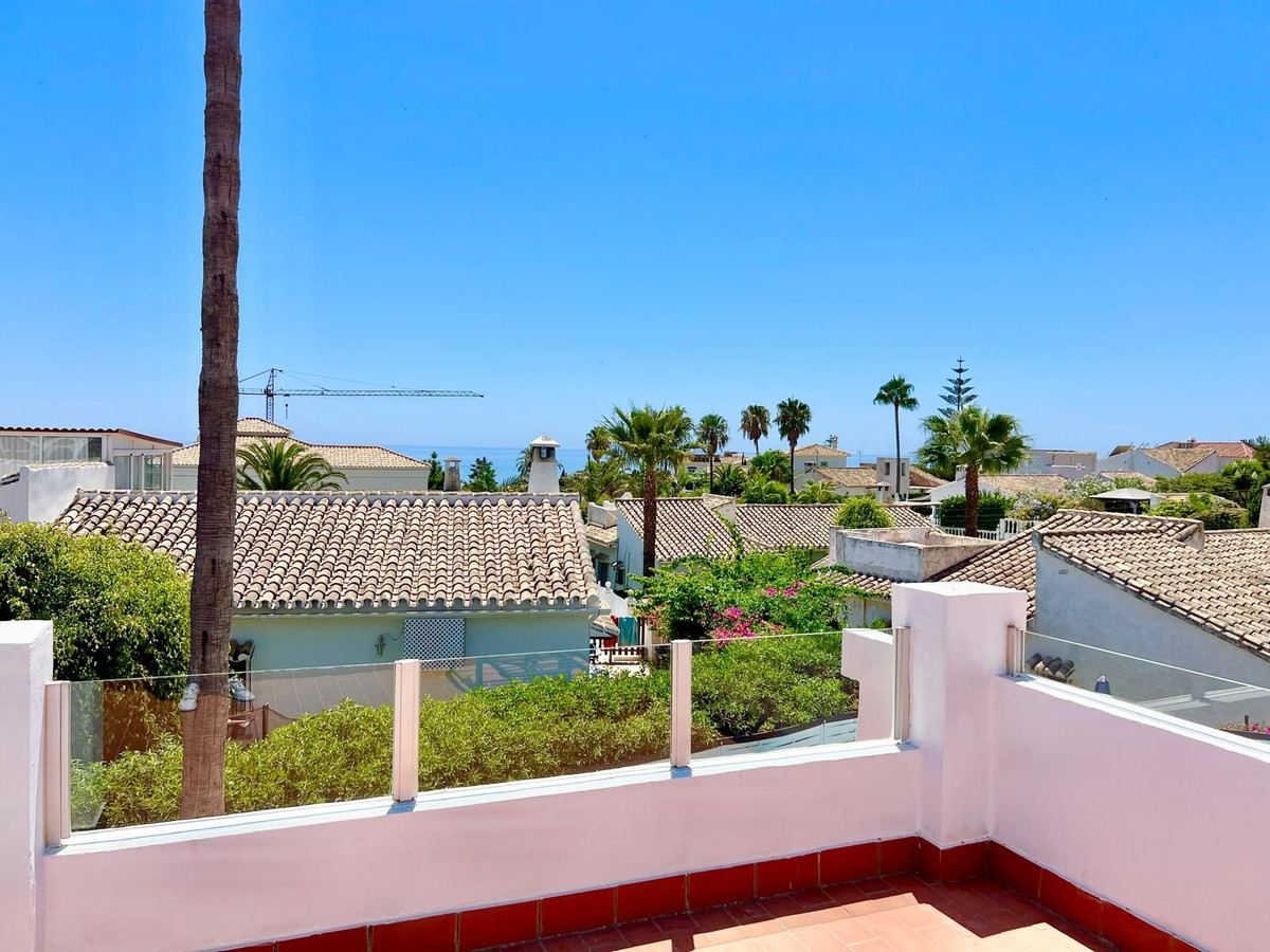 3 Bed Townhouse for sale in El Faro Costa Del Sol, Málaga, Spain