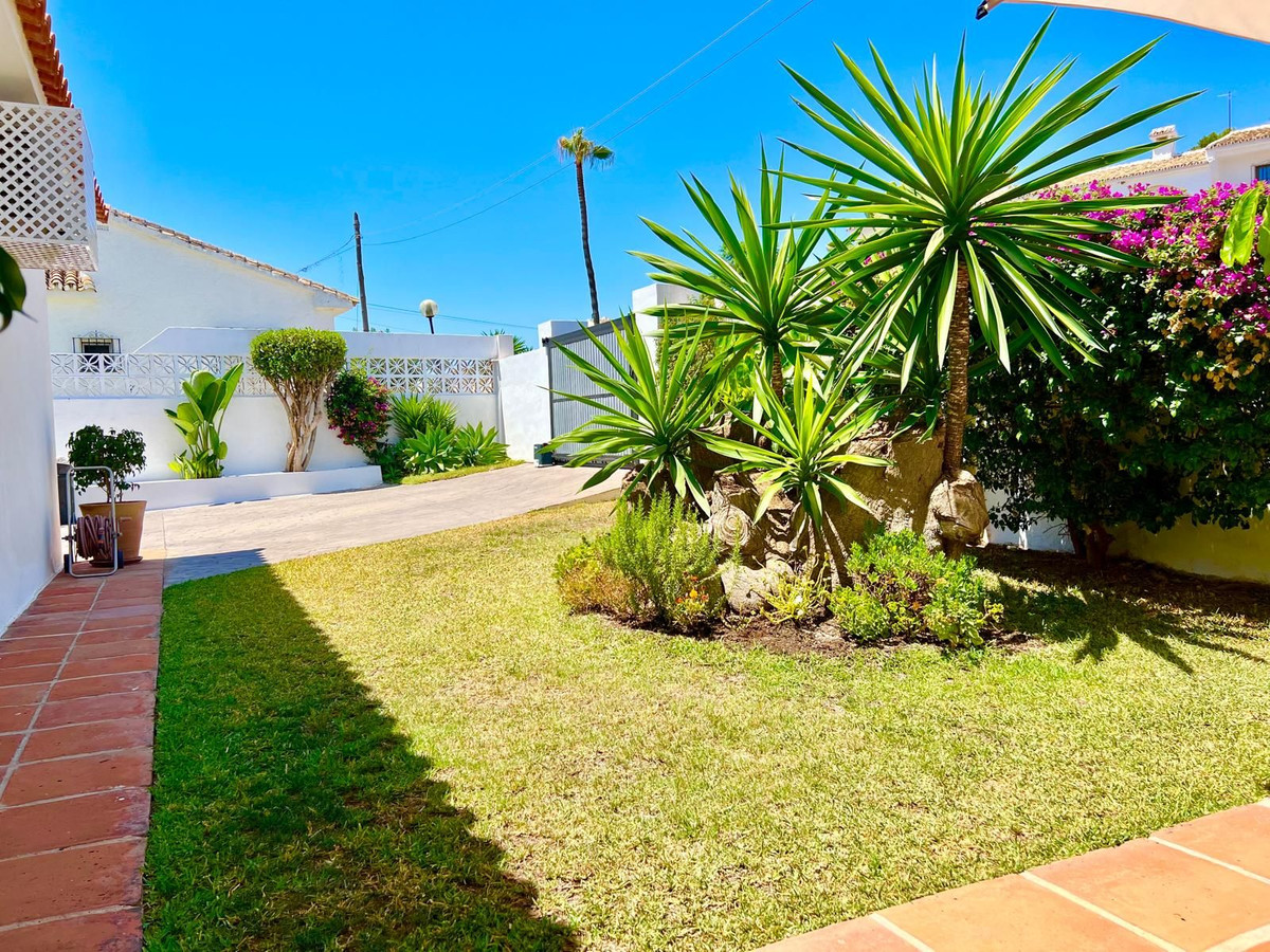 3 Bed Townhouse for sale in El Faro Costa Del Sol, Málaga, Spain